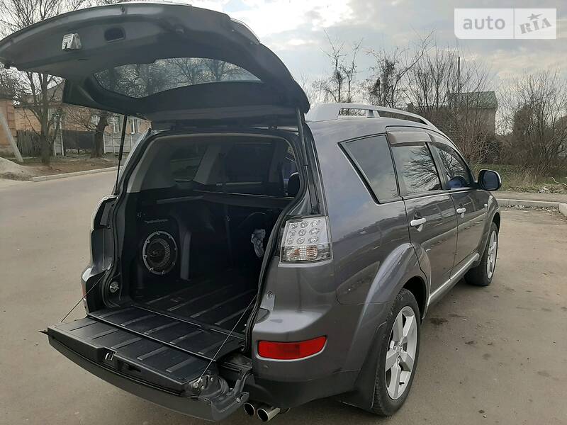 Позашляховик / Кросовер Mitsubishi Outlander 2008 в Кропивницькому