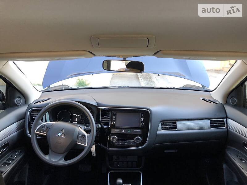 Позашляховик / Кросовер Mitsubishi Outlander 2018 в Вознесенську фото 13 Позашляховик / Кросовер Mitsubishi Outlander 2018 в Вознесенську