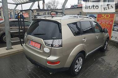 Позашляховик / Кросовер Mitsubishi Outlander 2009 в 