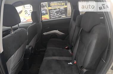 Позашляховик / Кросовер Mitsubishi Outlander 2009 в 