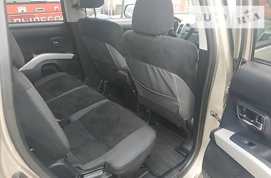 Позашляховик / Кросовер Mitsubishi Outlander 2009 в 