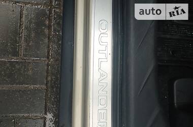 Позашляховик / Кросовер Mitsubishi Outlander 2009 в 