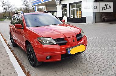 Позашляховик / Кросовер Mitsubishi Outlander 2004 в 