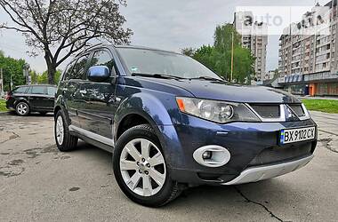 Позашляховик / Кросовер Mitsubishi Outlander 2008 в 