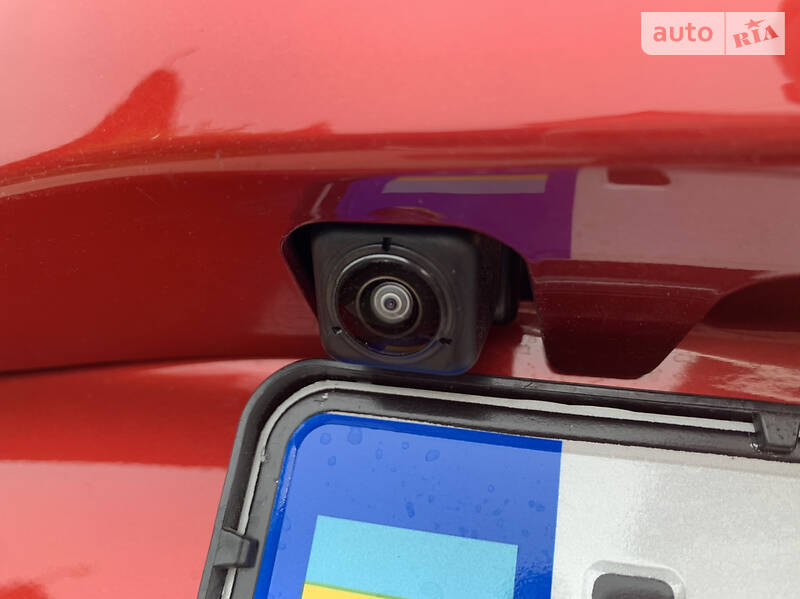 Позашляховик / Кросовер Mitsubishi Outlander 2019 в Києві