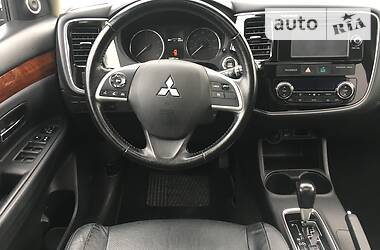 Универсал Mitsubishi Outlander 2014 в Киеве