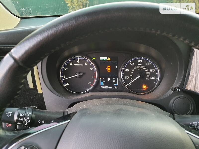 Внедорожник / Кроссовер Mitsubishi Outlander 2016 в Днепре