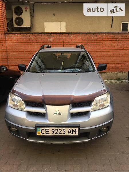 Позашляховик / Кросовер Mitsubishi Outlander 2005 в Чернівцях