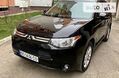 Внедорожник / Кроссовер Mitsubishi Outlander 2013 в Тернополе