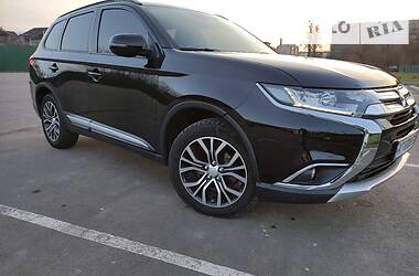 Внедорожник / Кроссовер Mitsubishi Outlander 2015 в Ивано-Франковске