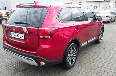Универсал Mitsubishi Outlander 2019 в 
