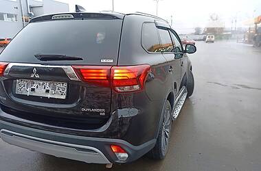 Внедорожник / Кроссовер Mitsubishi Outlander 2019 в Харькове