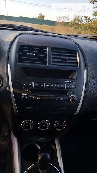 Внедорожник / Кроссовер Mitsubishi Outlander 2012 в Киеве