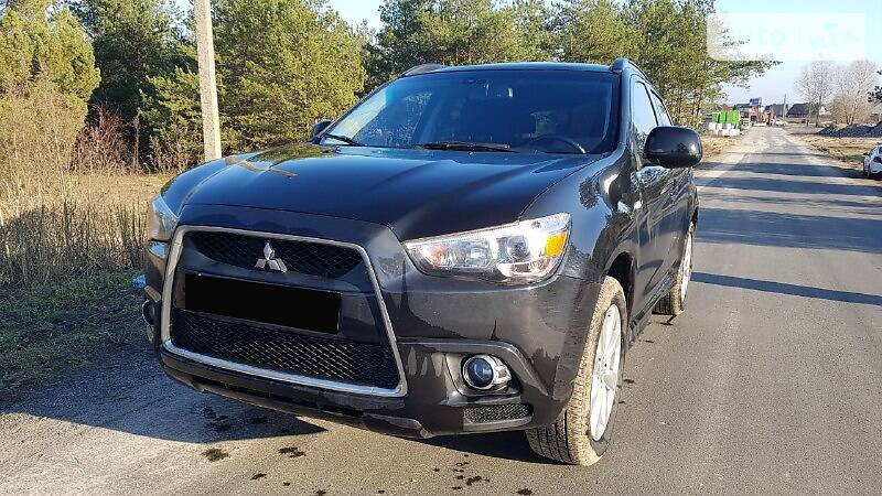 Внедорожник / Кроссовер Mitsubishi Outlander 2012 в Киеве