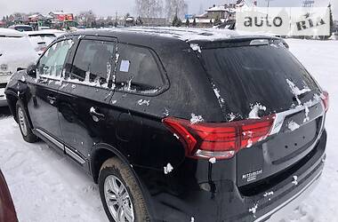 Внедорожник / Кроссовер Mitsubishi Outlander 2019 в Львове