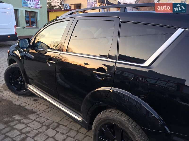 Позашляховик / Кросовер Mitsubishi Outlander 2010 в Турці