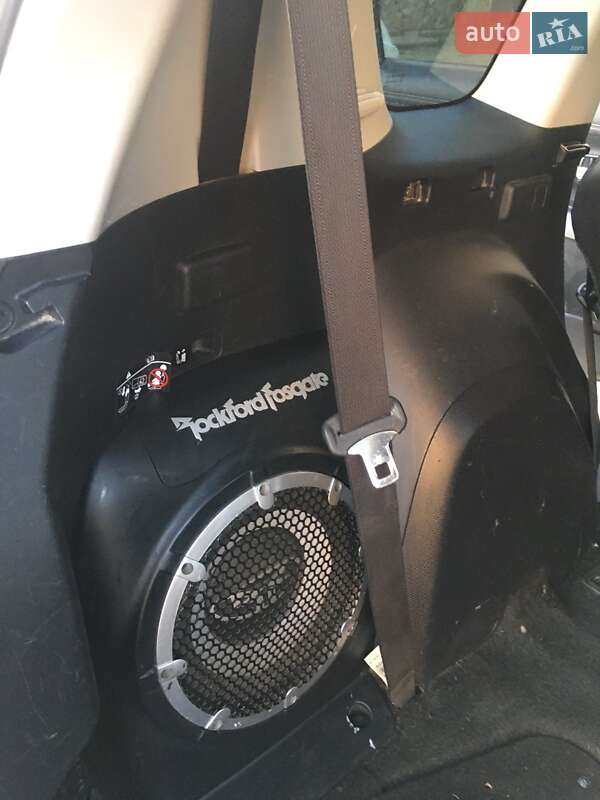 Позашляховик / Кросовер Mitsubishi Outlander 2010 в Турці