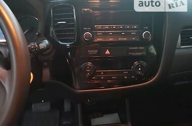 Внедорожник / Кроссовер Mitsubishi Outlander 2014 в Запорожье