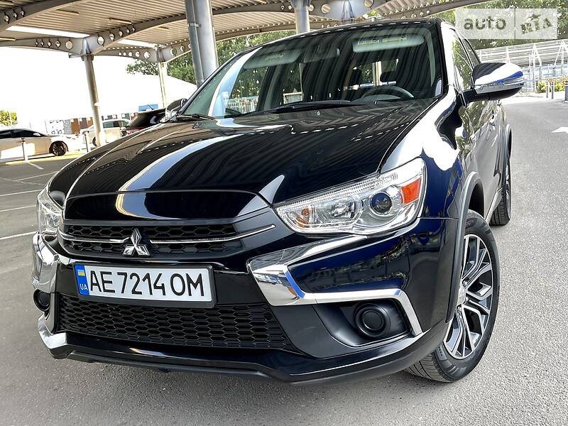 Позашляховик / Кросовер Mitsubishi Outlander 2019 в Дніпрі