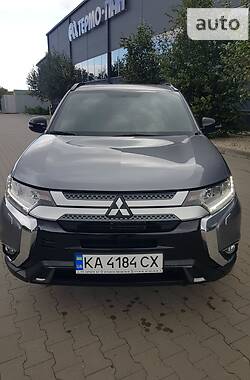 Внедорожник / Кроссовер Mitsubishi Outlander 2019 в Белой Церкви