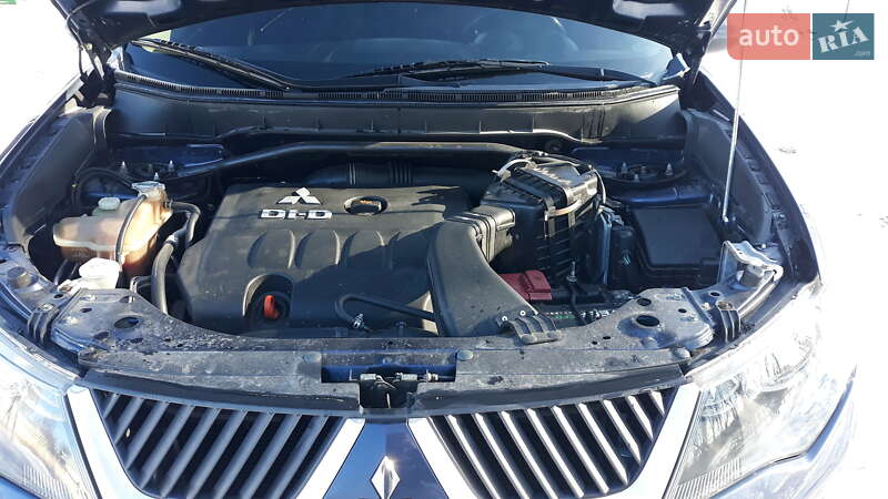 Позашляховик / Кросовер Mitsubishi Outlander 2007 в Бориславі