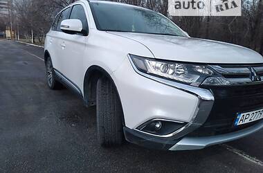 Позашляховик / Кросовер Mitsubishi Outlander 2017 в Запоріжжі