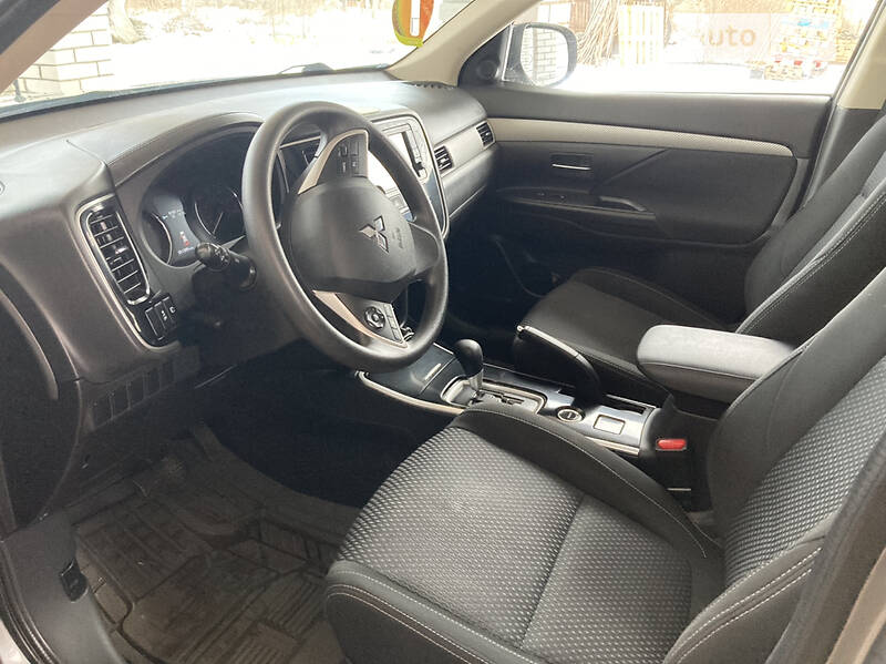 Внедорожник / Кроссовер Mitsubishi Outlander 2018 в Броварах