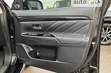 Позашляховик / Кросовер Mitsubishi Outlander 2018 в Запоріжжі