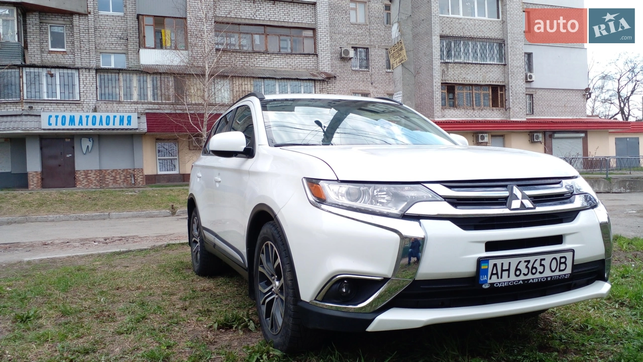 2015 Mitsubishi Outlander - мініатюра 24