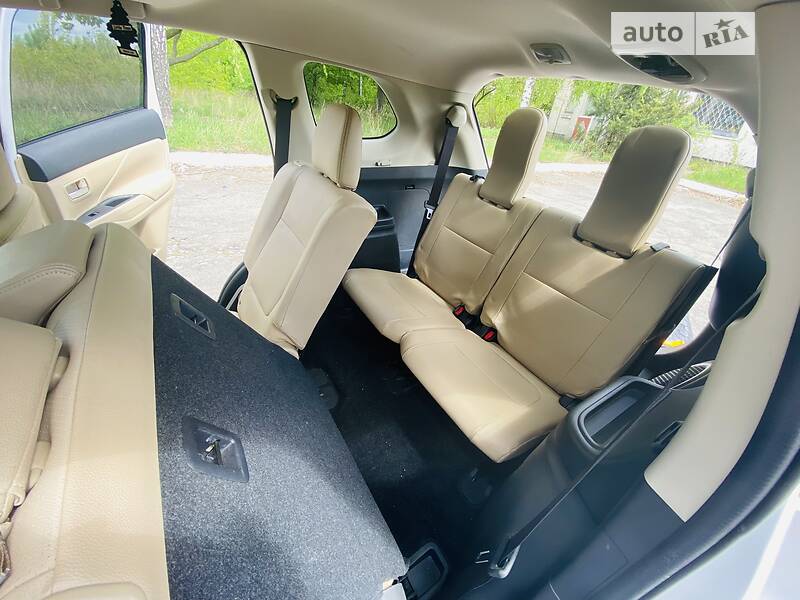 Позашляховик / Кросовер Mitsubishi Outlander 2017 в Києві фото 5 Позашляховик / Кросовер Mitsubishi Outlander 2017 в Києві