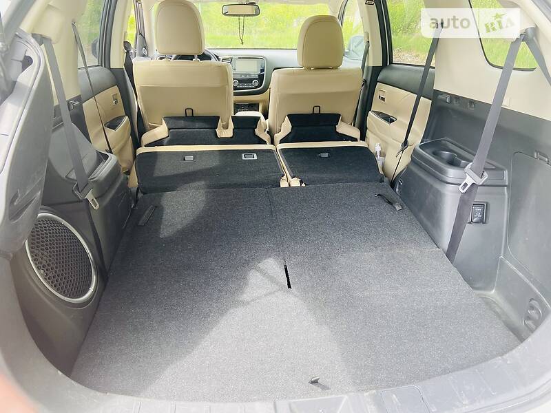 Позашляховик / Кросовер Mitsubishi Outlander 2017 в Києві фото 10 Позашляховик / Кросовер Mitsubishi Outlander 2017 в Києві