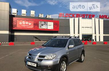 Внедорожник / Кроссовер Mitsubishi Outlander 2005 в Киеве