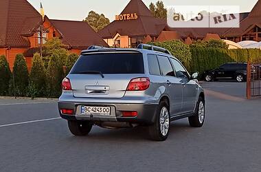 Позашляховик / Кросовер Mitsubishi Outlander 2005 в Стрию