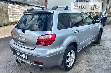 Позашляховик / Кросовер Mitsubishi Outlander 2009 в Житомирі