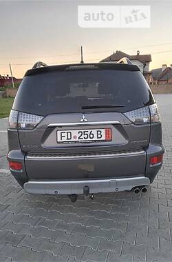 Внедорожник / Кроссовер Mitsubishi Outlander 2012 в Черновцах