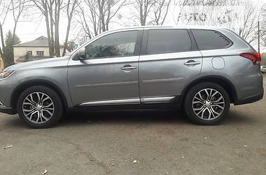 Универсал Mitsubishi Outlander 2015 в Ровно