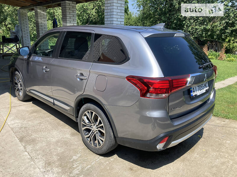 Внедорожник / Кроссовер Mitsubishi Outlander 2018 в Броварах