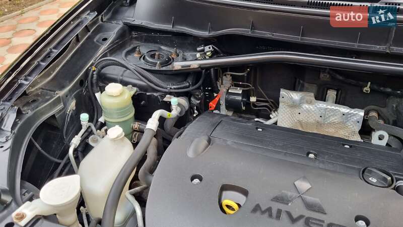 Позашляховик / Кросовер Mitsubishi Outlander 2007 в Бершаді фото 38 Позашляховик / Кросовер Mitsubishi Outlander 2007 в Бершаді