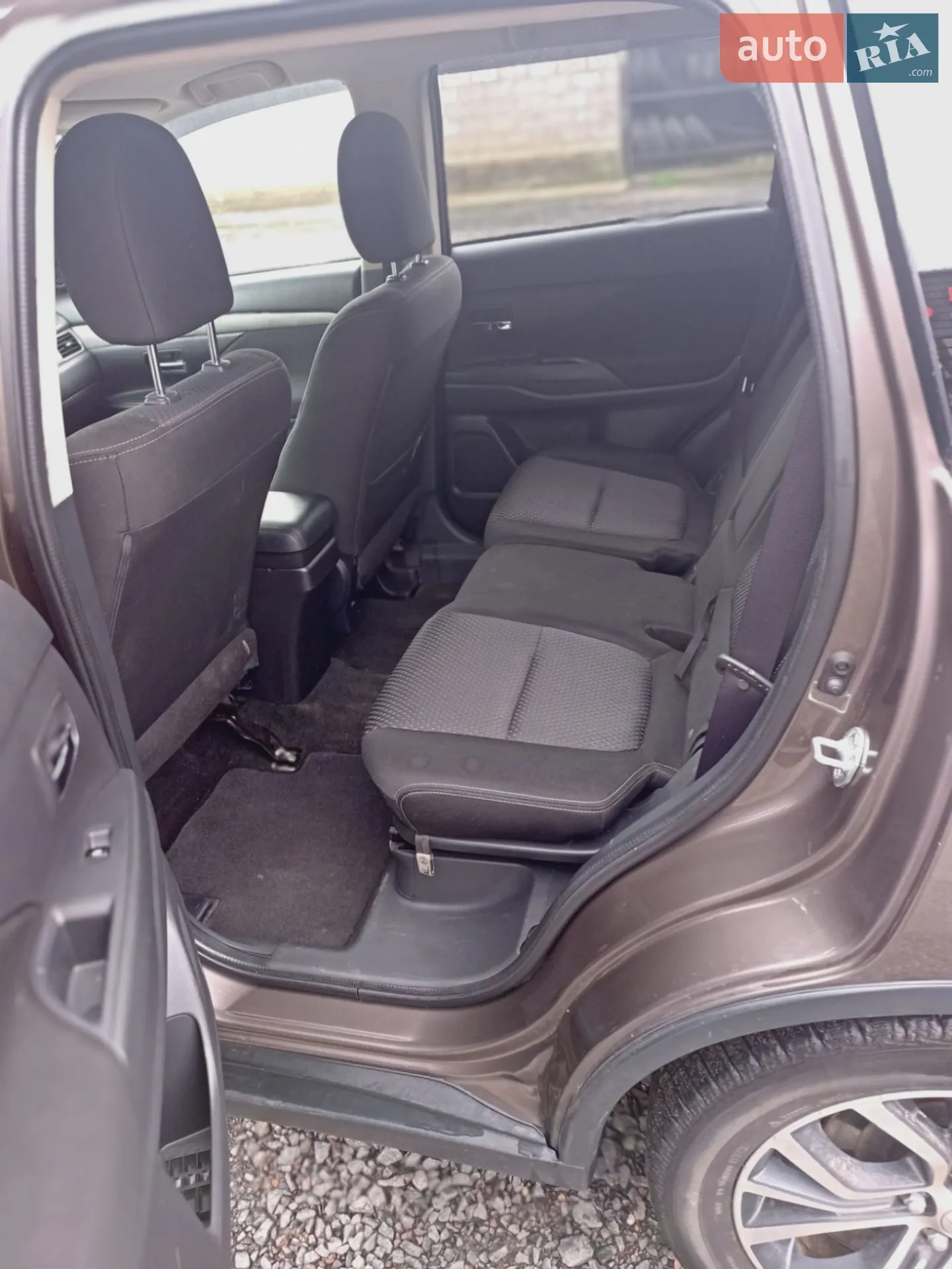 2016 Mitsubishi Outlander - мініатюра 10