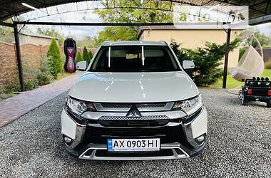 Внедорожник / Кроссовер Mitsubishi Outlander 2018 в Харькове