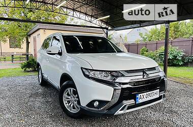 Внедорожник / Кроссовер Mitsubishi Outlander 2018 в Харькове