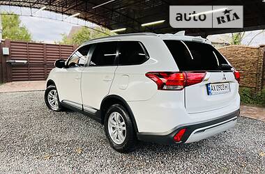 Внедорожник / Кроссовер Mitsubishi Outlander 2018 в Харькове