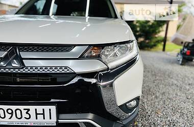 Внедорожник / Кроссовер Mitsubishi Outlander 2018 в Харькове