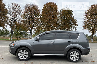 Внедорожник / Кроссовер Mitsubishi Outlander 2011 в Звенигородке