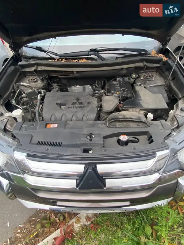 Mitsubishi Outlander