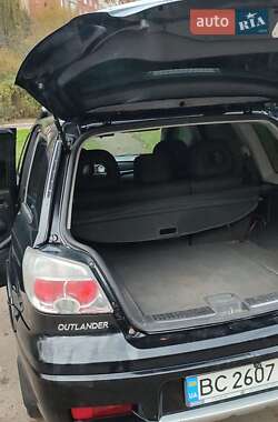 Позашляховик / Кросовер Mitsubishi Outlander 2009 в Львові