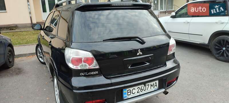 Внедорожник / Кроссовер Mitsubishi Outlander 2009 в Львове