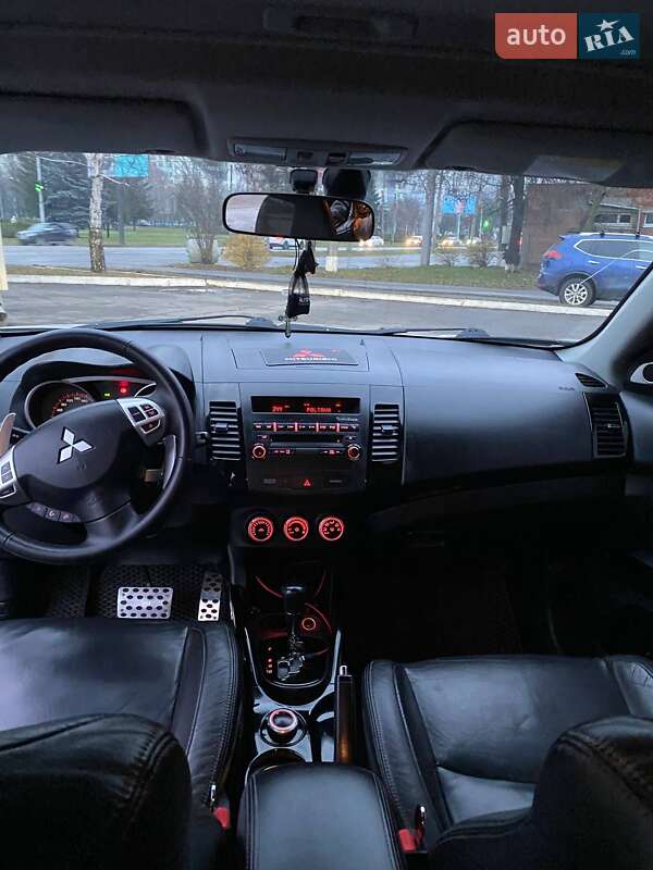 Внедорожник / Кроссовер Mitsubishi Outlander 2008 в Полтаве