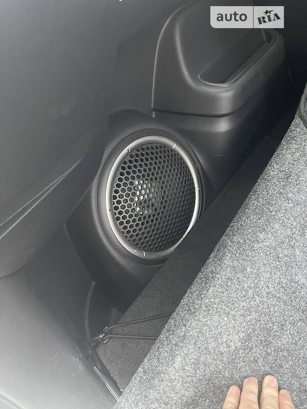 Внедорожник / Кроссовер Mitsubishi Outlander 2012 в Днепре