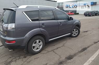 Внедорожник / Кроссовер Mitsubishi Outlander 2010 в Черкассах